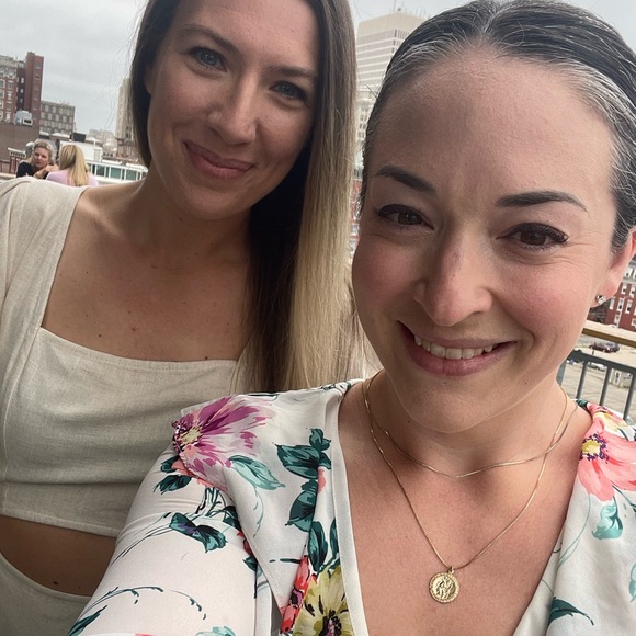 Meet your Posher, Ashley - Picture 1 of 1